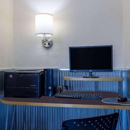 Travelodge By Wyndham Livingston Luaran gambar