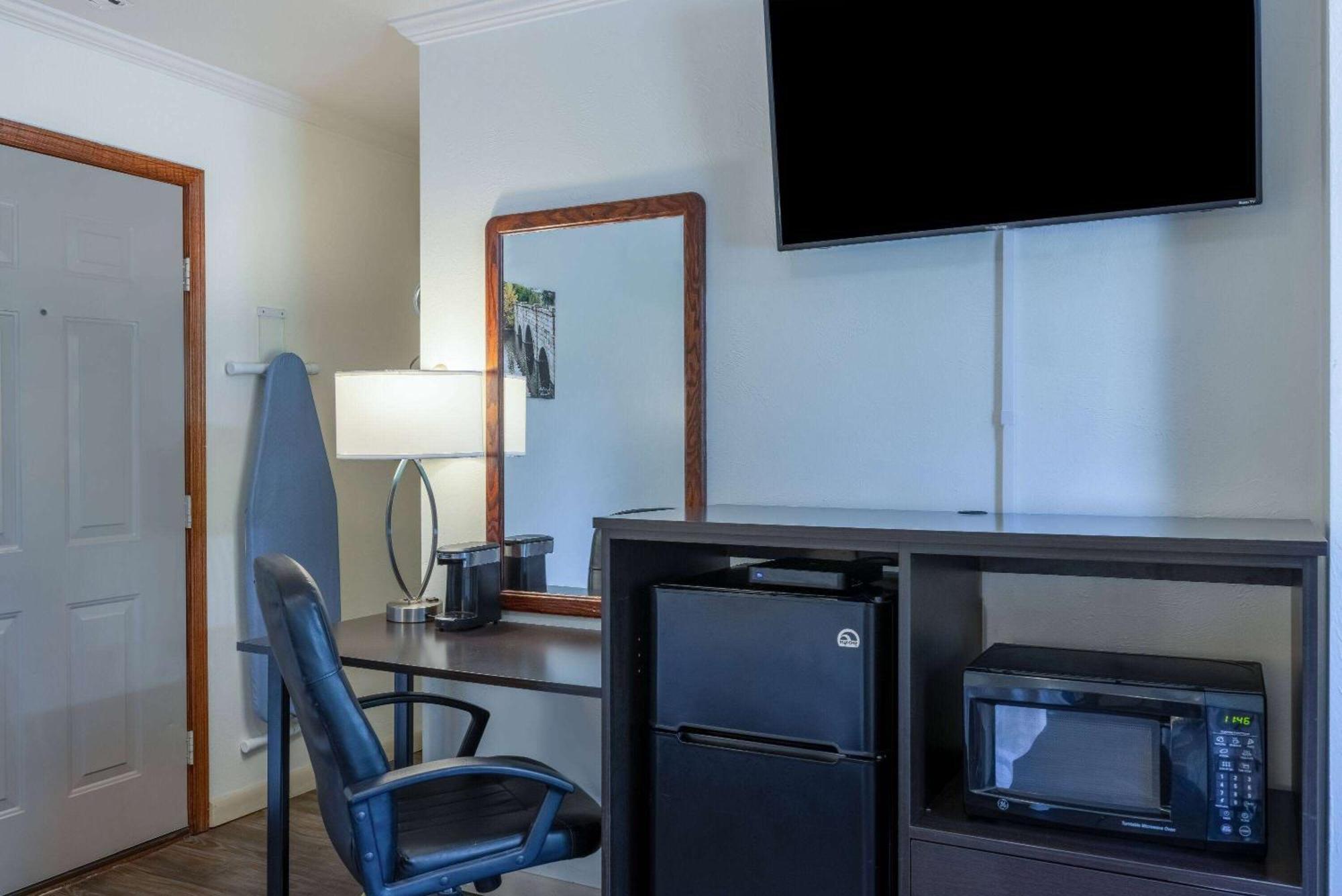 Travelodge By Wyndham Livingston Luaran gambar
